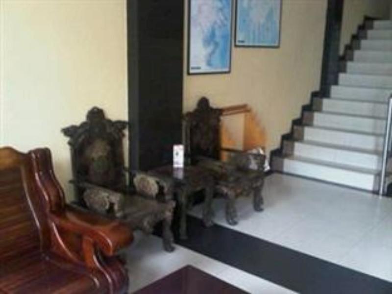 Баликпапан: Hotel Mega Buana