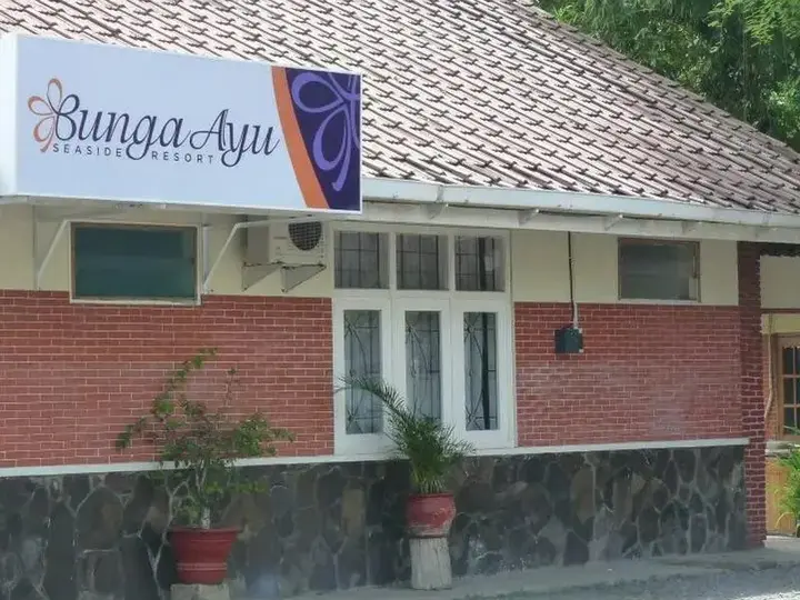 Пелабухан-рату: Bunga Ayu Bungalows & Restaurant