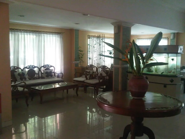 Суракарта: Hotel Sanashtri