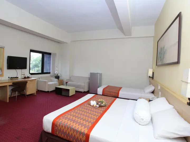 Депок: Gadjah Mada University Club