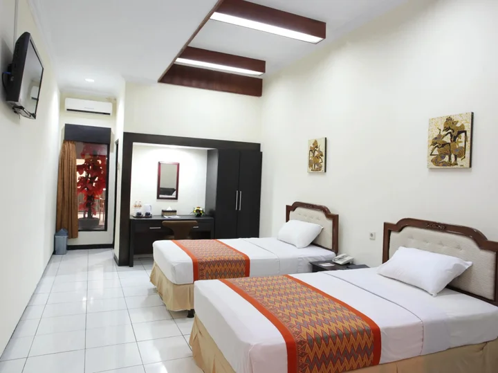 Депок: Gadjah Mada University Club