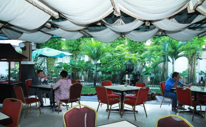 Депок: Gadjah Mada University Club