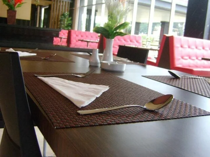 Сукарайя: M-one Hotel Bogor