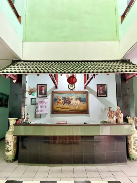 Суракарта: Hotel Tirtonadi Permai
