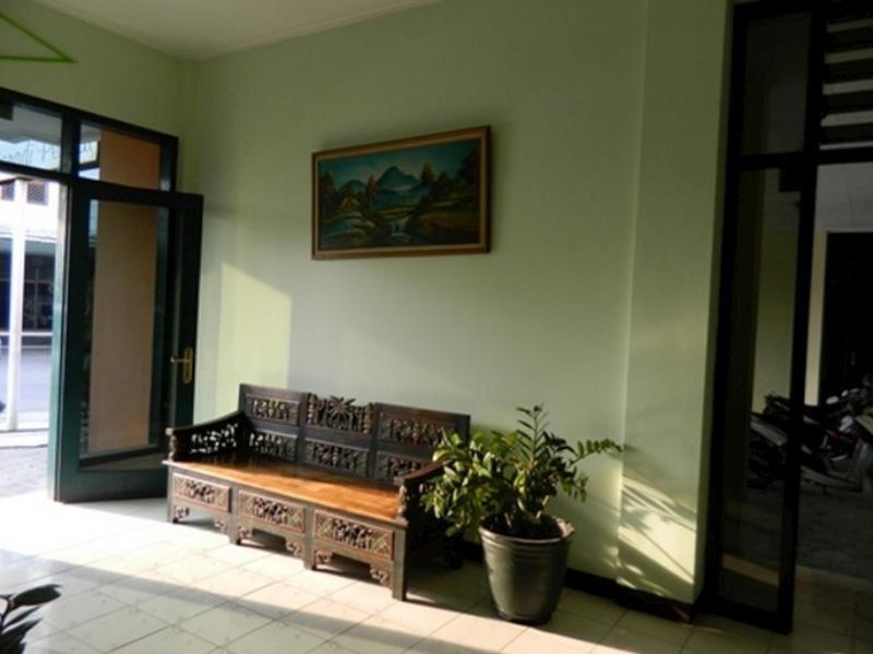 Суракарта: Hotel Tirtonadi Permai