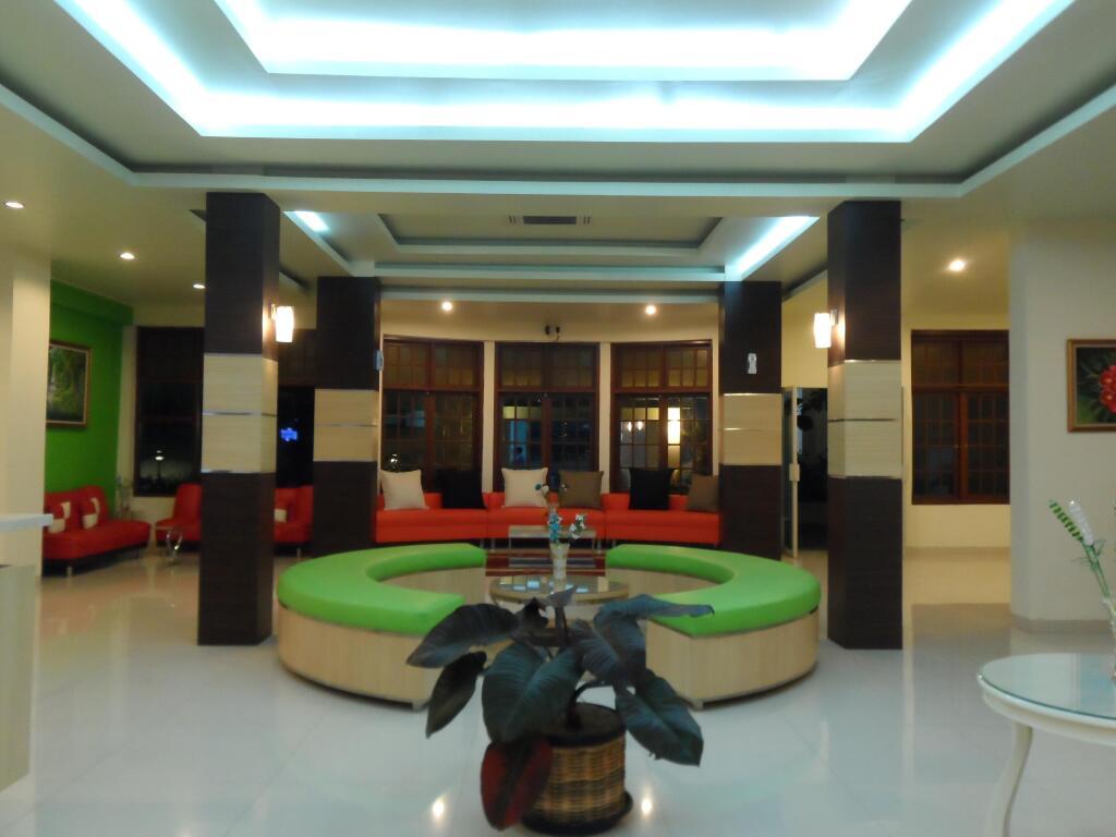 Семаранг: Kesambi Hijau Hotel