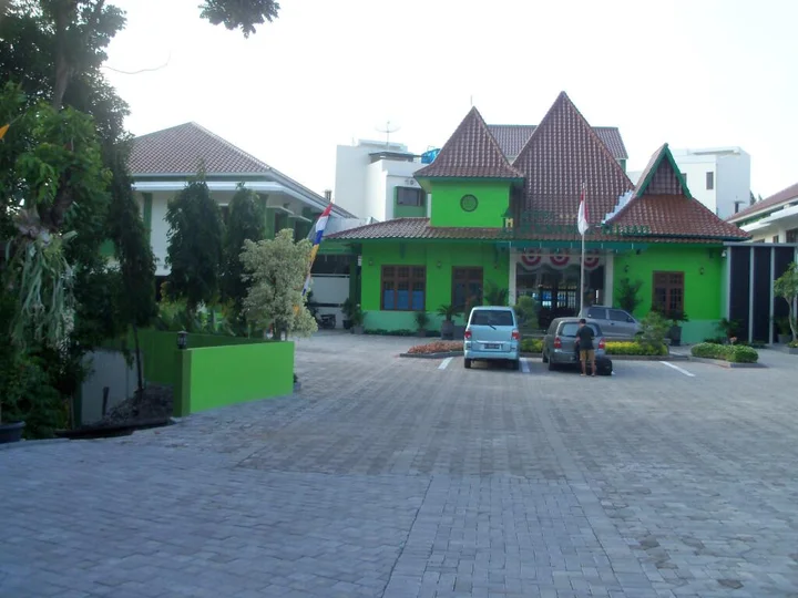 Семаранг: Kesambi Hijau Hotel