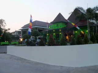 Семаранг: Kesambi Hijau Hotel