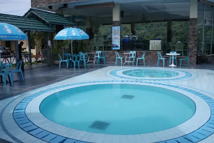 Озеро Тоба: Danau Toba International Cottage