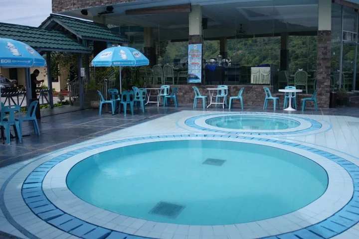 Озеро Тоба: Danau Toba International Cottage
