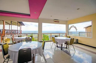 Батуретно: OYO 1159 Bukit Indah Hotel and Restaurant