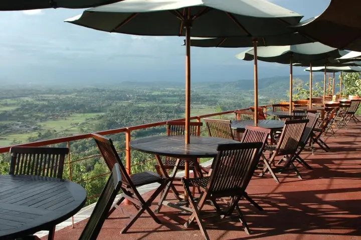Батуретно: OYO 1159 Bukit Indah Hotel and Restaurant