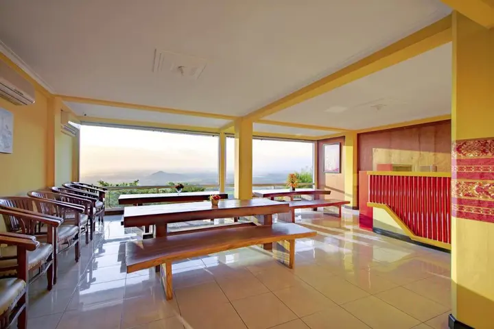 Батуретно: OYO 1159 Bukit Indah Hotel and Restaurant