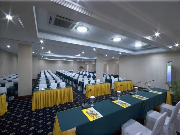 Батам: Harbourbay Amir Hotel