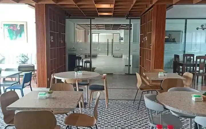 Сумеданг: Jatinangor Hotel & Restaurant