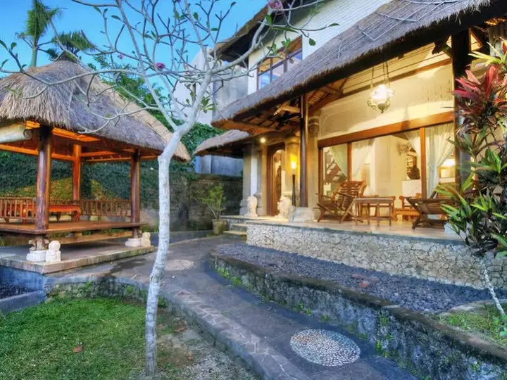 Чангу: Villa Tepi Kali