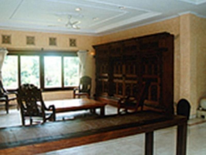 Чангу: Villa Tepi Kali