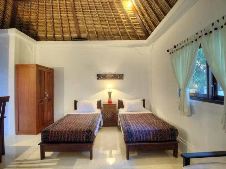 Чангу: Villa Tepi Kali