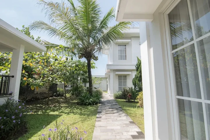 Мунгкид: Sevilla Resort