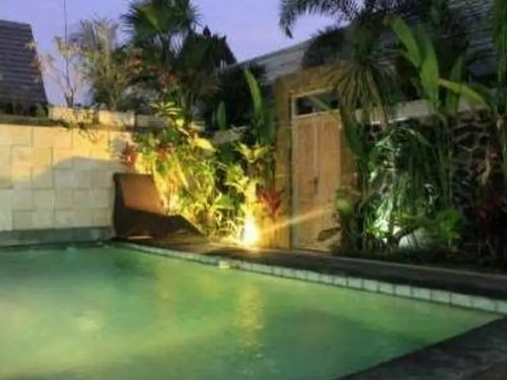 Керобокан: Villa Donnys Bali