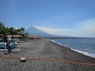 Бунутан: Amed Beach Resort