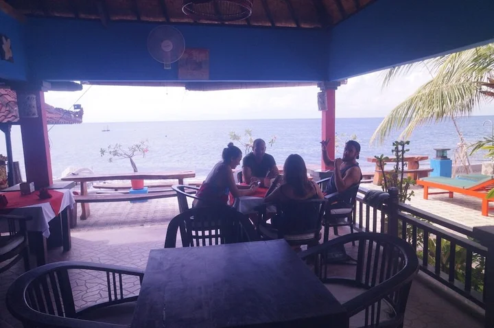 Бунутан: Amed Beach Resort