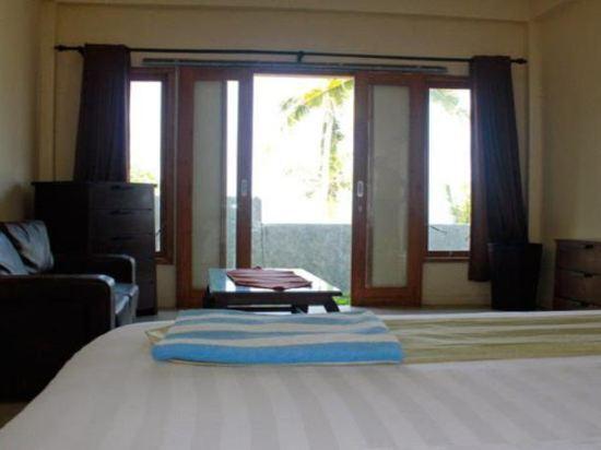 Пекутатан: Kirra's Beach House