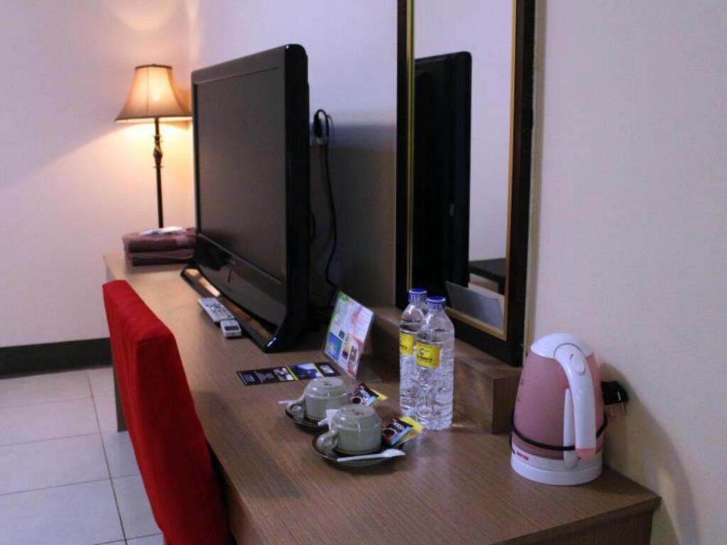 Чиребон: Hotel Satria Cirebon