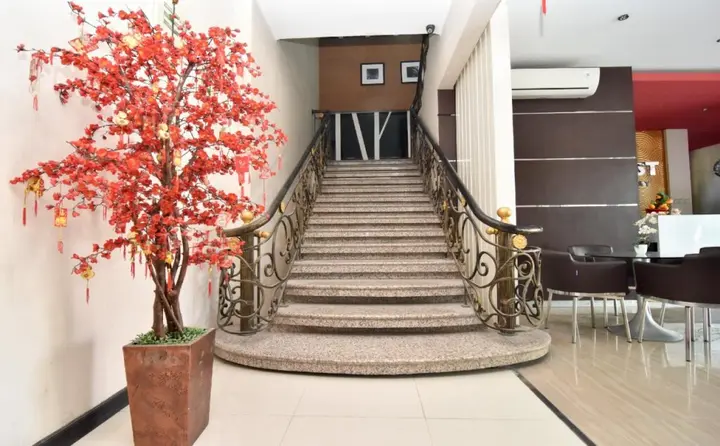 Сурабая: OYO 1396 D' Best Homestay