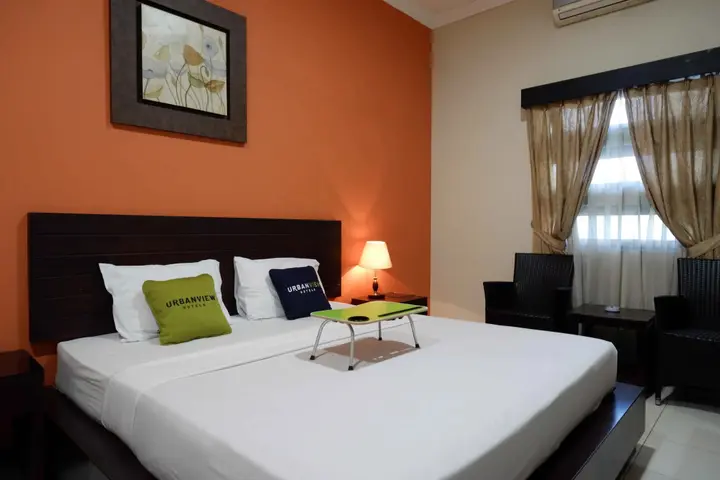 Суракарта: Urbanview Hotel Solo Tiara