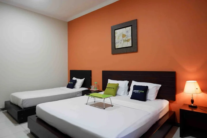 Суракарта: Urbanview Hotel Solo Tiara