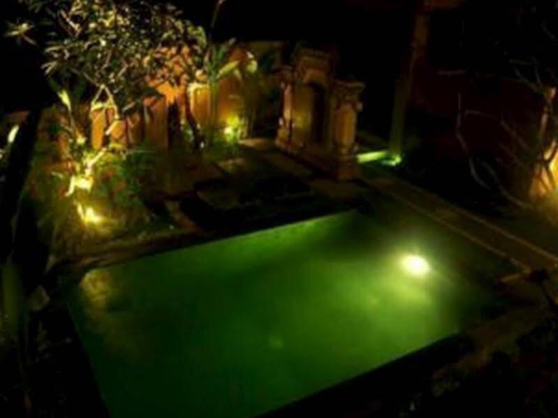 Сукавати: Villa Santi Gianyar
