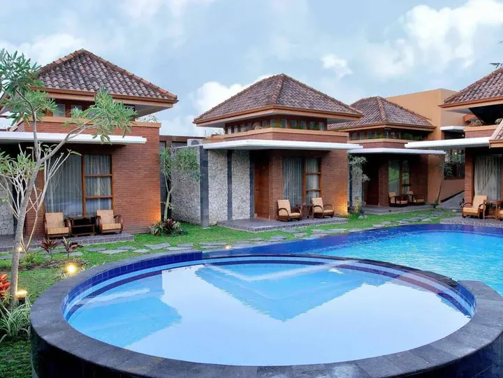 Депок: Rumput Resort & Resto