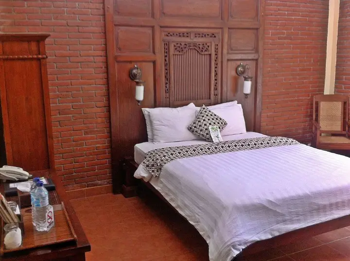 Депок: Rumput Resort & Resto
