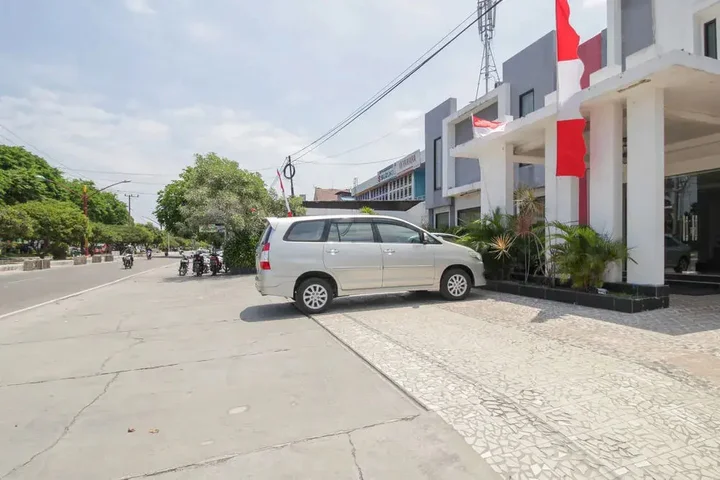 Палангкарая: Hotel Surya Kahayan