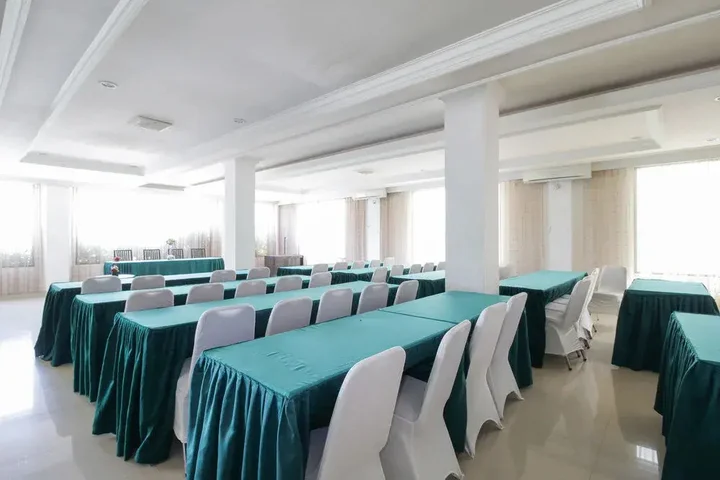 Палангкарая: Hotel Surya Kahayan