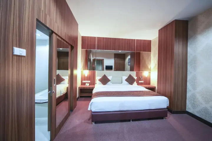 Пеканбару: New Hollywood Hotel