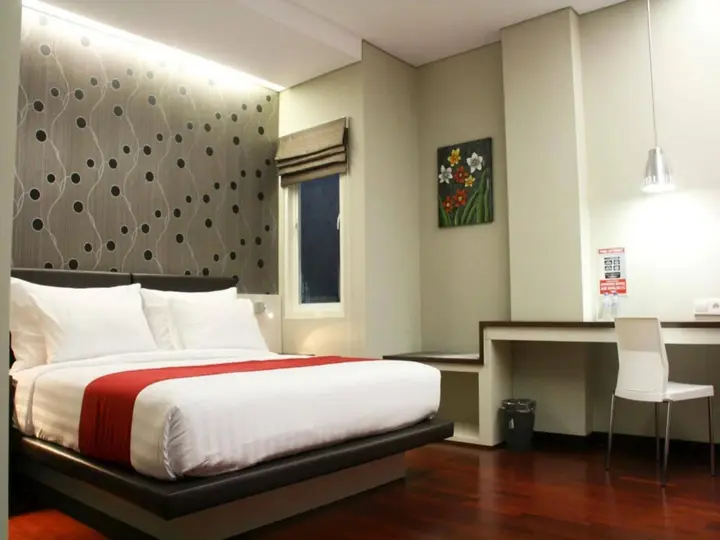 Сурабая: Citihub Hotel @ Tunjungan