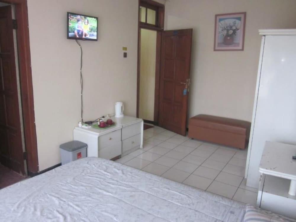Батуретно: Hotel Vidi 1