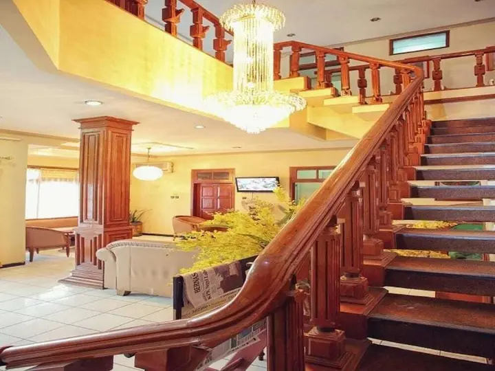 Батуретно: Hotel Vidi 1