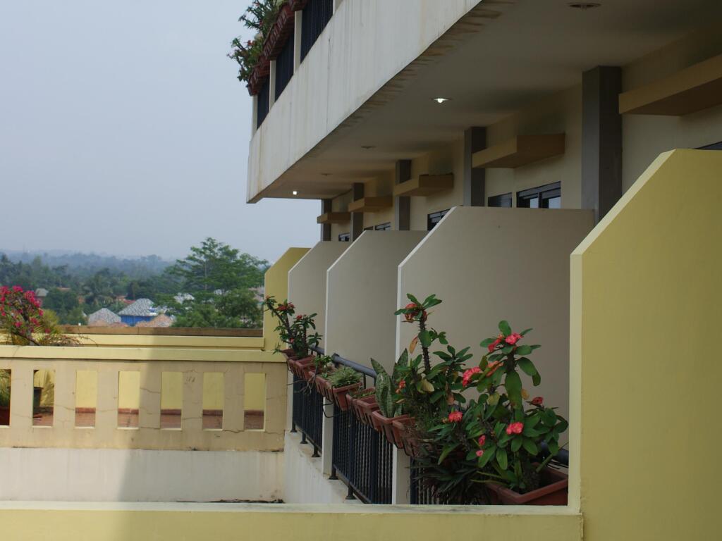 Читарингул: Hotel Green Wattana Sentul