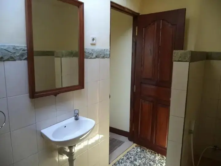 Бунутан: Nyoman Abing Bungalow