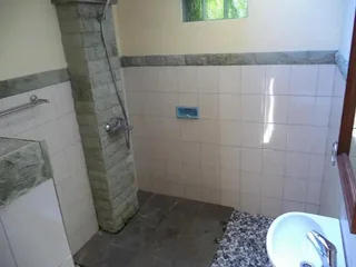 Бунутан: Nyoman Abing Bungalow
