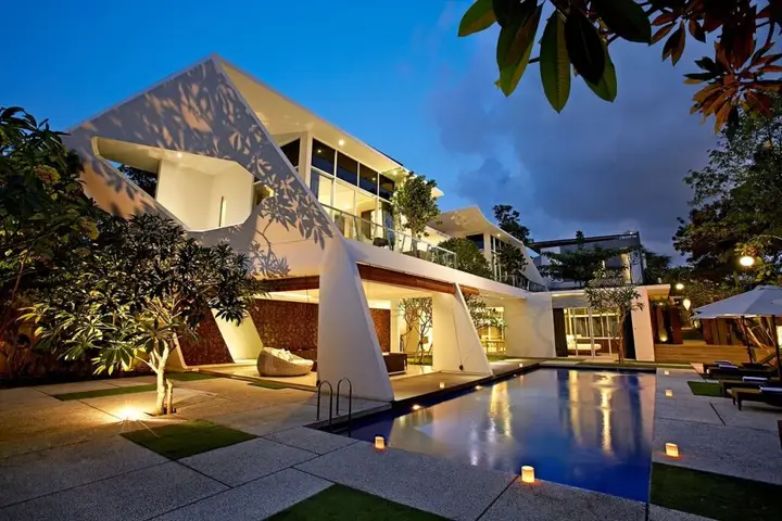2Villa Z Rezidence 8BR with 2pools-  5Min Seminyak — фото 4