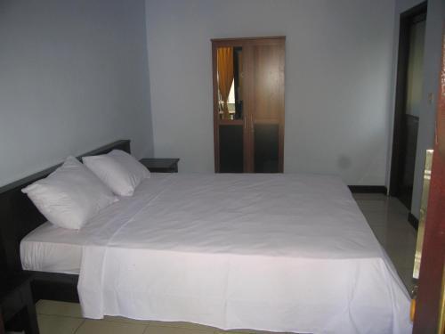 Пемутеран: Pondok Dhevika Hotel