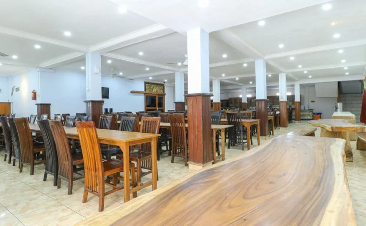 Табанан: Nida Rooms Bali Bandung Sempidi Begonia at Hotel Made Bali
