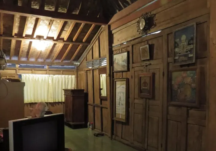 Батуретно: Rumah Limasan Jawa Homestay