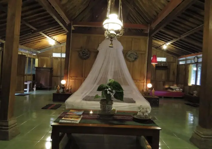 Батуретно: Rumah Limasan Jawa Homestay