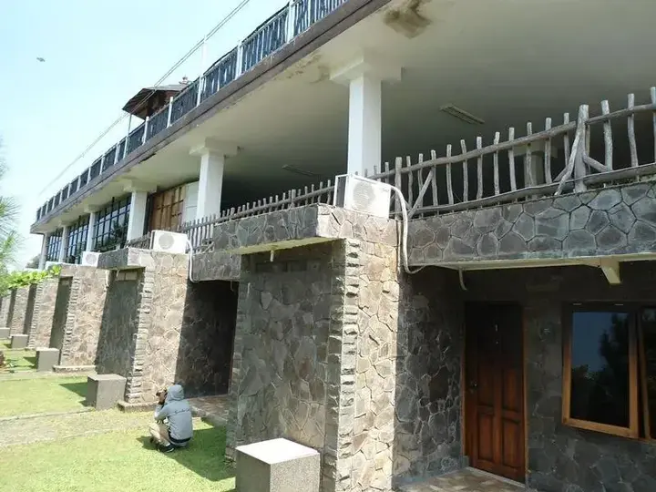 Сименьян: Detuik Resto Resort