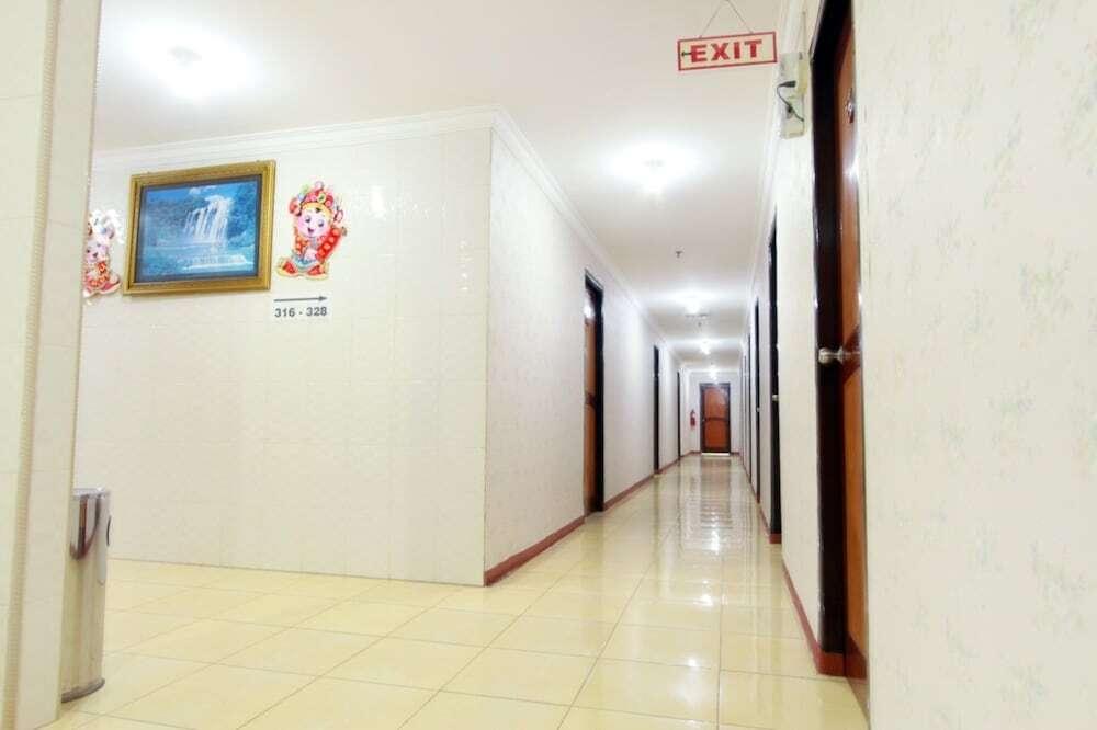 Батам: Hotel Rezeki Batam